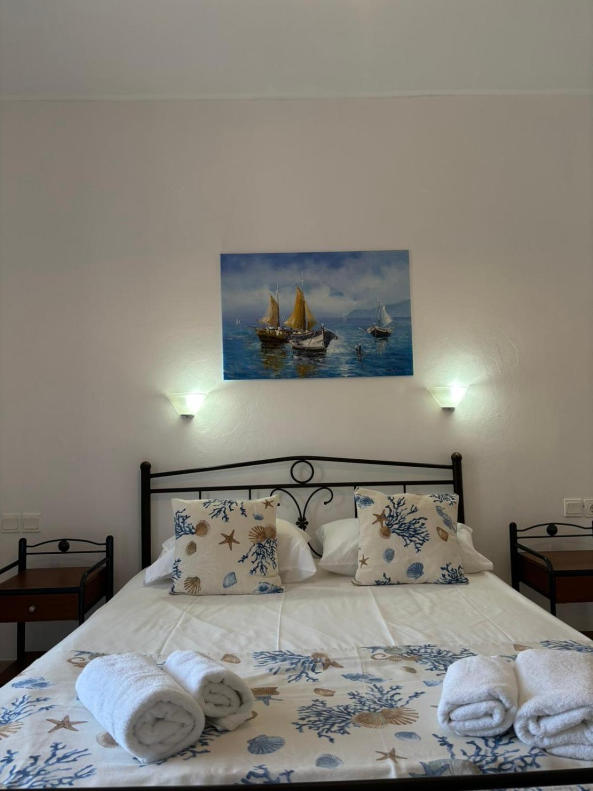 Kapetan Giannis Hotel Adamantas  Ngoại thất bức ảnh
